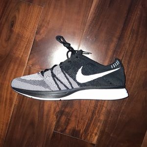 Nike Flyknit Trainer Oreo